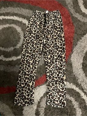 Women’s Leopard Print Cozy fuzzy pajama Pants size xs